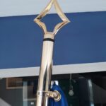 mât hampe drapeau en inox noire