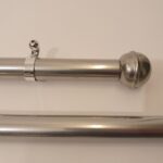 mât drapeau en inox élégant