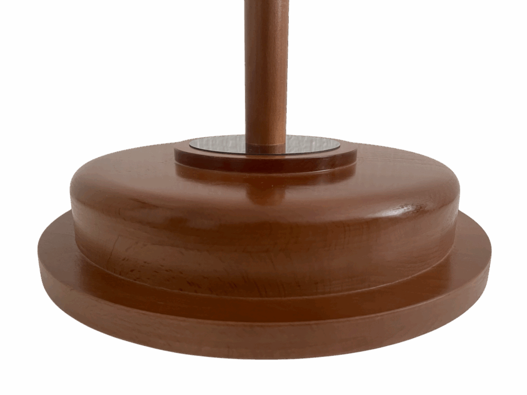 base pied drapeau bois raffiné