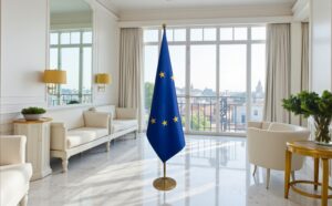 drapeau UE sur hampe