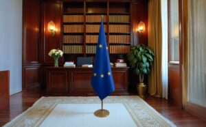 drapeau UE sur hampe