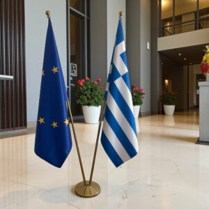 drapeau Grèce et UE sur pied