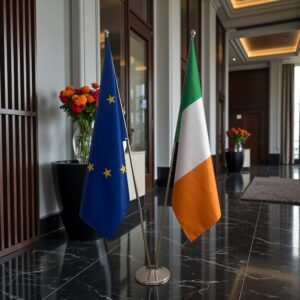 Pavillon Irlande sur socle en marbre de prestige