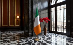 drapeau Irlande avec mat