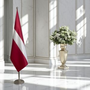 drapeau Lettonie avec pied