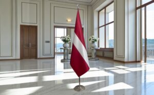 Drapeau Lettonie avec socle en marbre stable