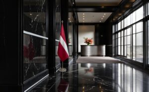 drapeau Lettonie sur hampe