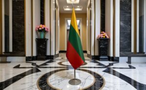 drapeau Lituanie sur pied