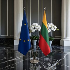 Drapeau Lituanie et socle en inox institutionnel