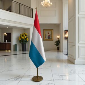 drapeau Luxembourg avec mat