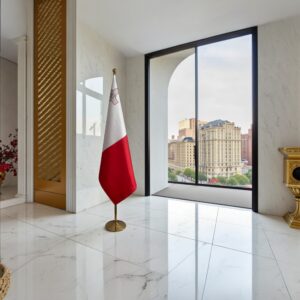 drapeau Malte avec support