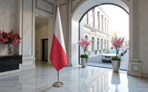 drapeau Pologne avec pied