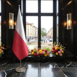 drapeau Pologne sur pied