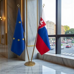 Drapeau Slovaquie et socle en bois de prestige