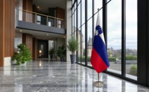 base drapeau Slovenie avec socle en acier brossé professionnel