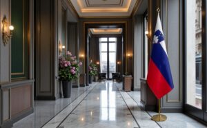 Bannière Slovenie avec socle en granit stable