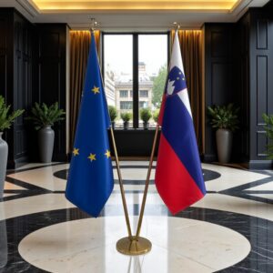 Pavillon Slovenie avec socle en bois de cérémonie