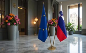 Pavillon Slovenie avec socle en bois diplomatique