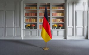 drapeau allemand sur hampe