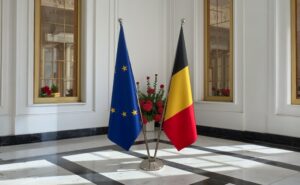 drapeau belgique sur pied