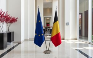 drapeau belgique sur pied