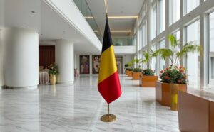 Drapeau de la Belgique avec pied