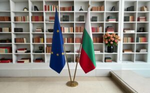 Drapeau bulgarie avec socle en marbre officiel