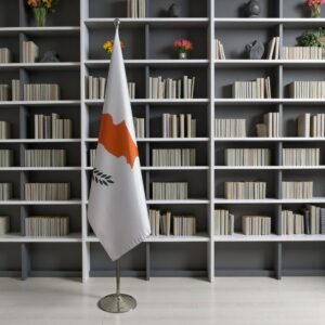 drapeau Chypre sur pied