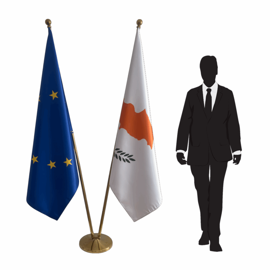 Pavillon chypre sur socle en marbre de prestige