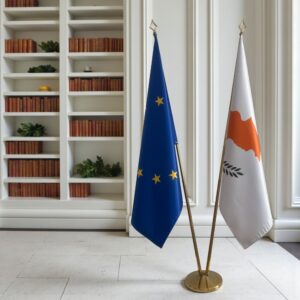 drapeau Chypre et UE pour mâts