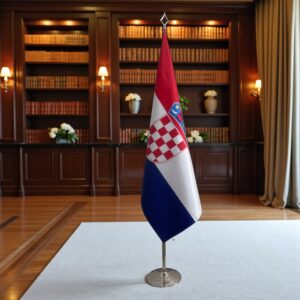 Drapeau Croatie sur socle en marbre robuste