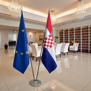Drapeau Croatie et socle en marbre stable