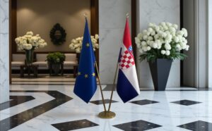 Bannière Croatie pour socle en marbre institutionnel