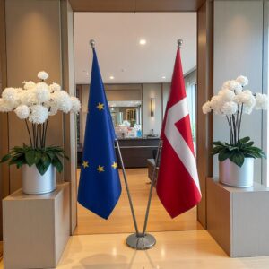 Drapeau Danemark et socle en inox de cérémonie