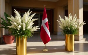 Drapeau Danemark et socle en bois design