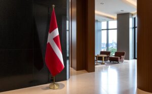 Bannière Danemark avec socle en marbre diplomatique