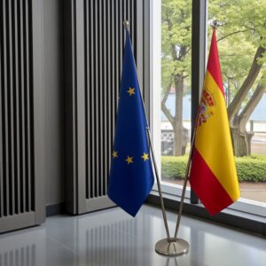 Drapeau espagne et socle en bois de prestige