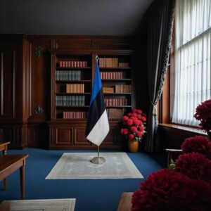 Pavillon estonie avec socle en bois diplomatique