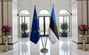 pied socle drapeau estonie sur estonie sur argenté de cérémonie