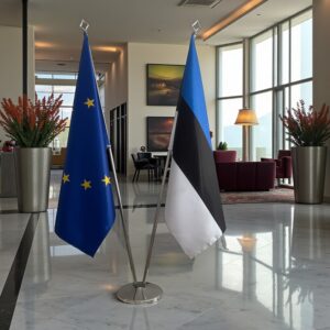 Pavillon estonie et socle en marbre design