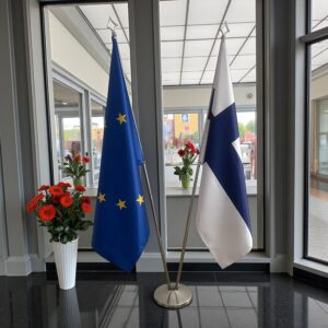 Pavillon Finlande et socle en marbre de bureau