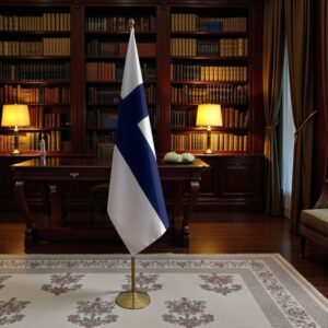 Drapeau Finlande sur socle en marbre élégant