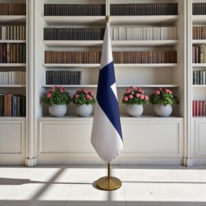 Drapeau Finlande avec socle en bois raffiné