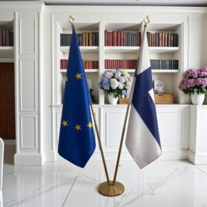 Bannière Finlande avec socle en marbre antidérapant