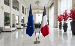 drapeau france avec pied