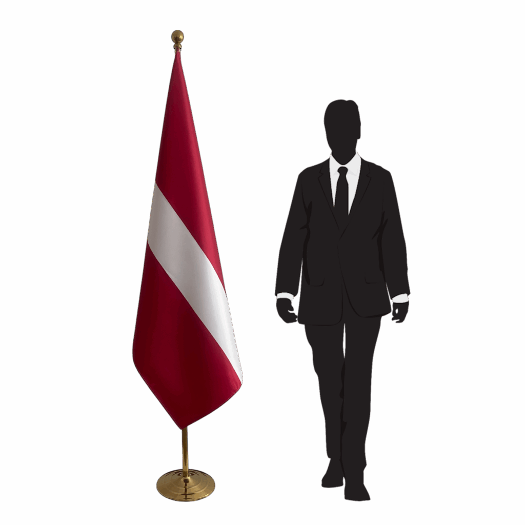 drapeau lettonie sur pied