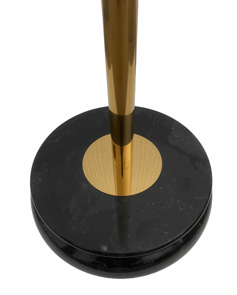 pied drapeau marbre de cérémonie