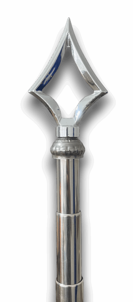 mât drapeau en bois