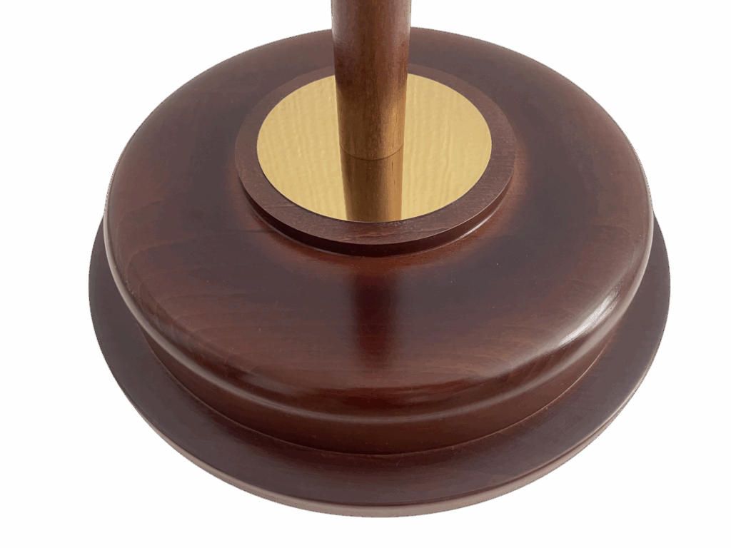 base pied drapeau bois de qualité