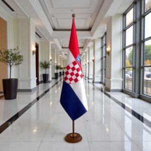 socle porte-drapeau Croatie en bois verni de prestige
